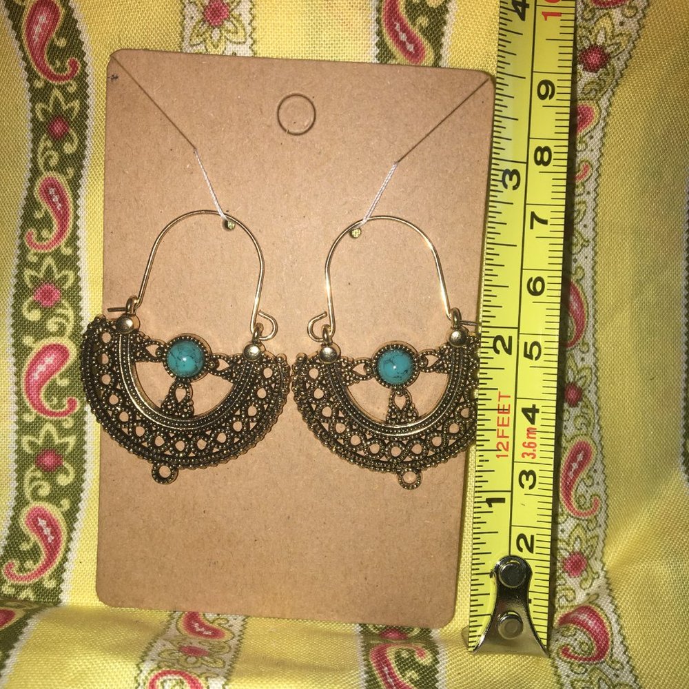 Vintage Semi Circle Leaf Bohemian Blue Stone Drop Earring NWOT - Picture 3 of 4